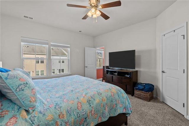 364 Spring Hill PL, Smithfield, VA 23430