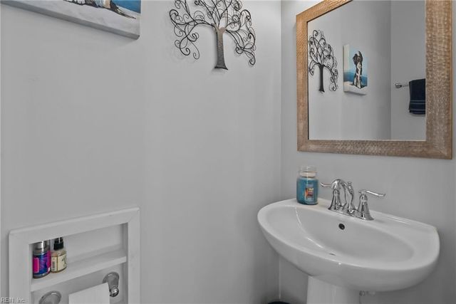 364 Spring Hill PL, Smithfield, VA 23430