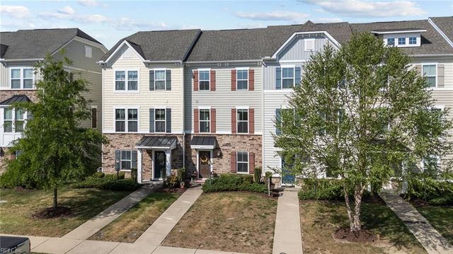 364 Spring Hill PL, Smithfield, VA 23430