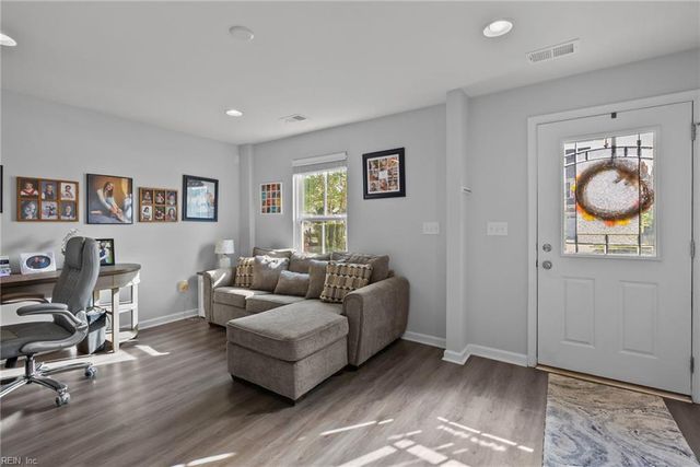 364 Spring Hill PL, Smithfield, VA 23430