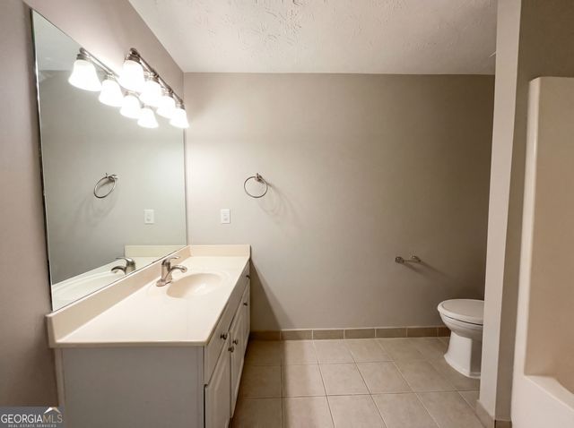 2859 Savannah Walk Lane, Suwanee, GA 30024