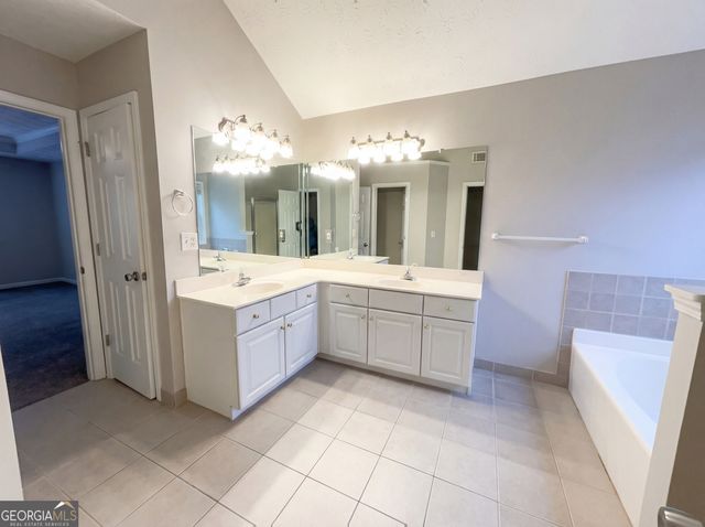 2859 Savannah Walk Lane, Suwanee, GA 30024