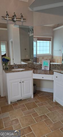 212 Burnham Court, Mcdonough, GA 30252