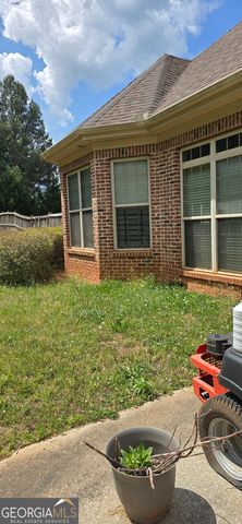 212 Burnham Court, Mcdonough, GA 30252