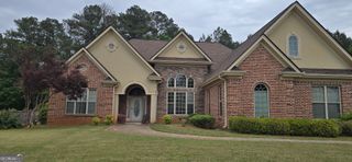 212 Burnham Court, Mcdonough, GA 30252