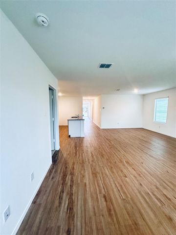 5816 Crystal water way, Princeton, TX 75407