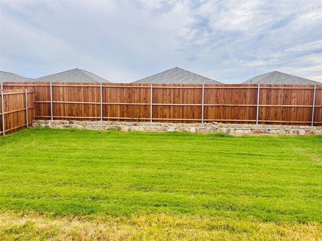 5816 Crystal water way, Princeton, TX 75407