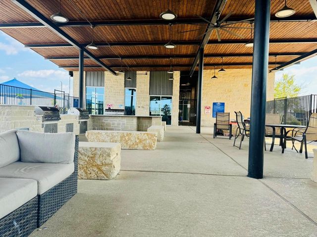 5816 Crystal water way, Princeton, TX 75407