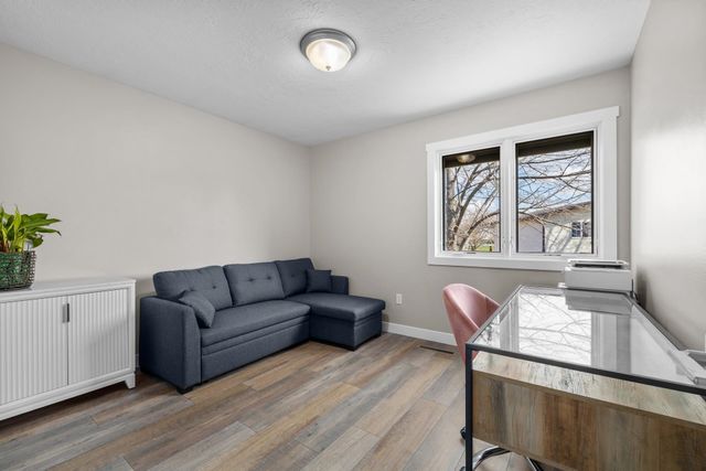 1821 TAMMY DR. SW, Minot, ND 58701