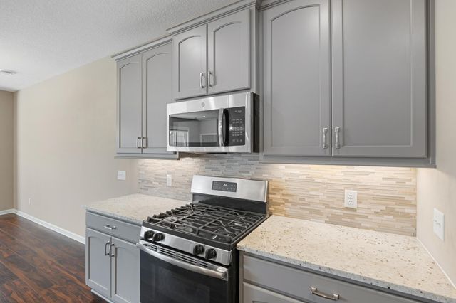 13598 Crownline Drive NE, Prior Lake, MN 55372