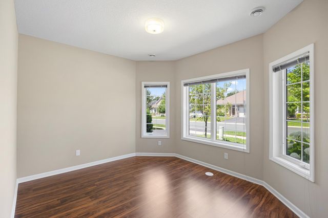13598 Crownline Drive NE, Prior Lake, MN 55372