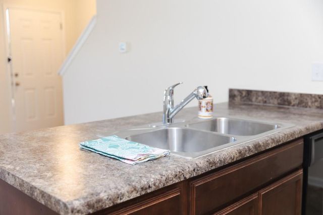 515 Merchant Street, Athens, GA 30607