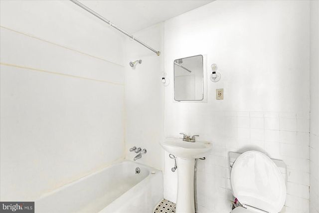 128-130 S GEORGE ST, York, PA 17401