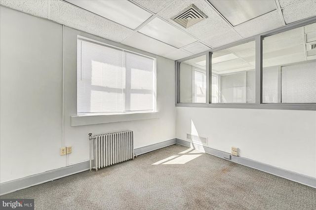 128-130 S GEORGE ST, York, PA 17401