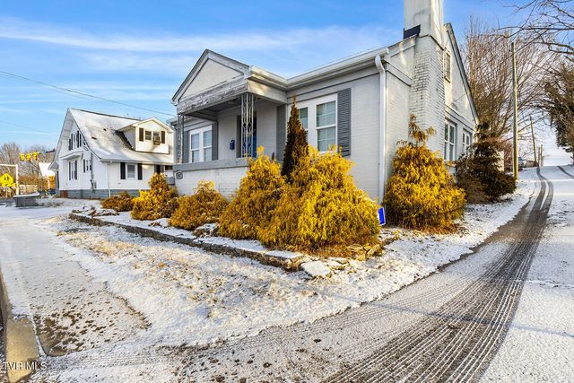 807 Weaver Pike, Bristol, TN 37620