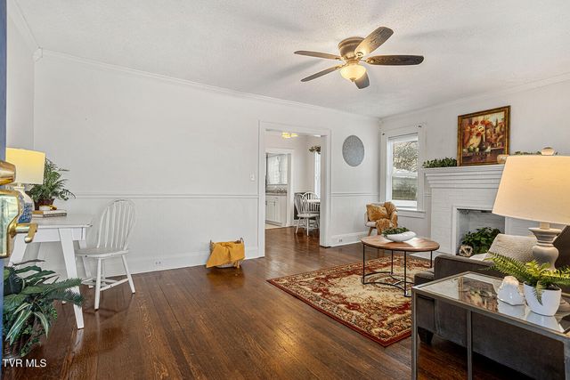 807 Weaver Pike, Bristol, TN 37620