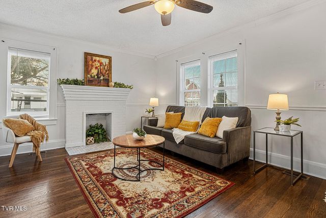 807 Weaver Pike, Bristol, TN 37620