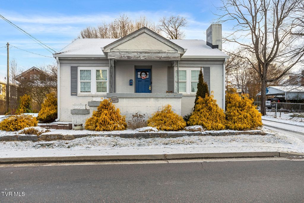 807 Weaver Pike, Bristol, TN 37620