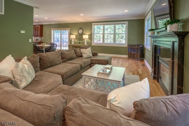 15 Mundy Ln, Warren Twp., NJ 07059