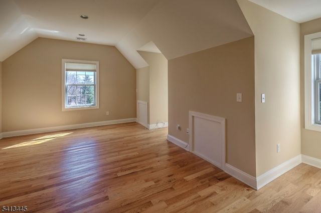 15 Mundy Ln, Warren Twp., NJ 07059