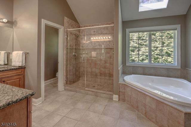 15 Mundy Ln, Warren Twp., NJ 07059