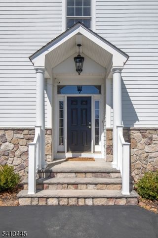 15 Mundy Ln, Warren Twp., NJ 07059