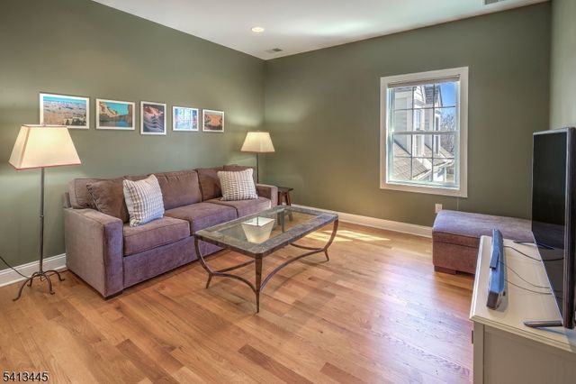 15 Mundy Ln, Warren Twp., NJ 07059