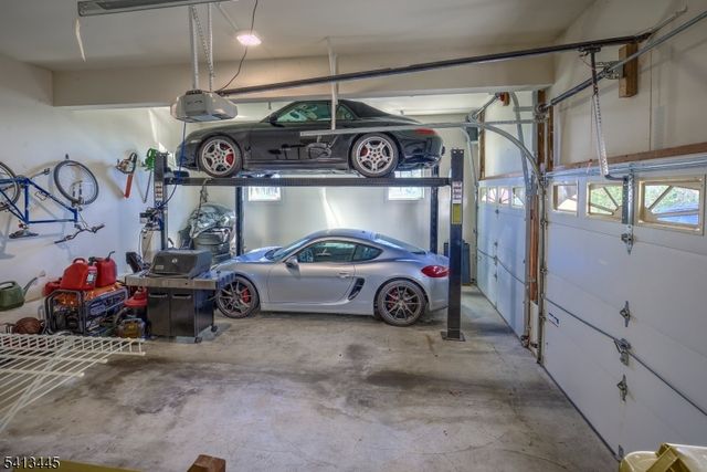 15 Mundy Ln, Warren Twp., NJ 07059