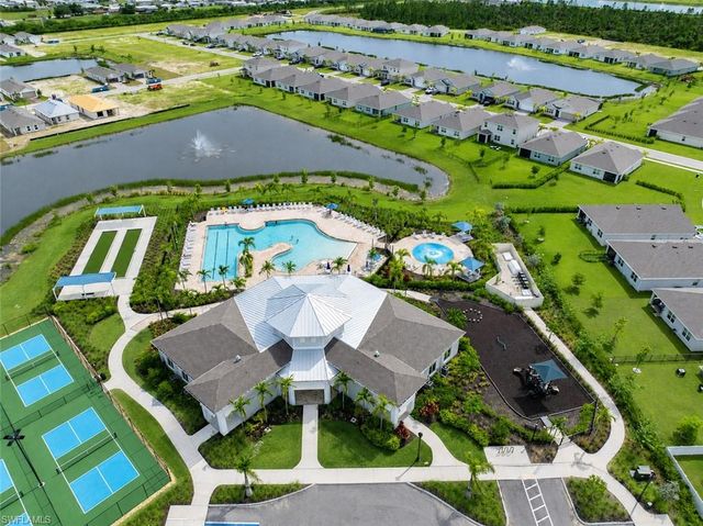 2872 Star Coral DR, North Fort Myers, FL 33903