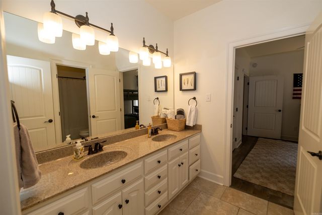 1030 Applewood Drive, Conway, AR 72034