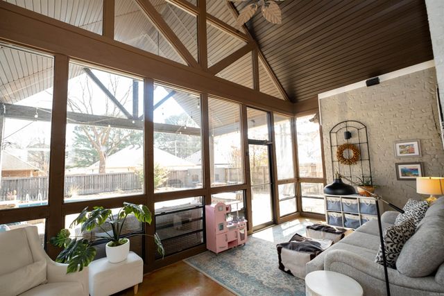 1030 Applewood Drive, Conway, AR 72034