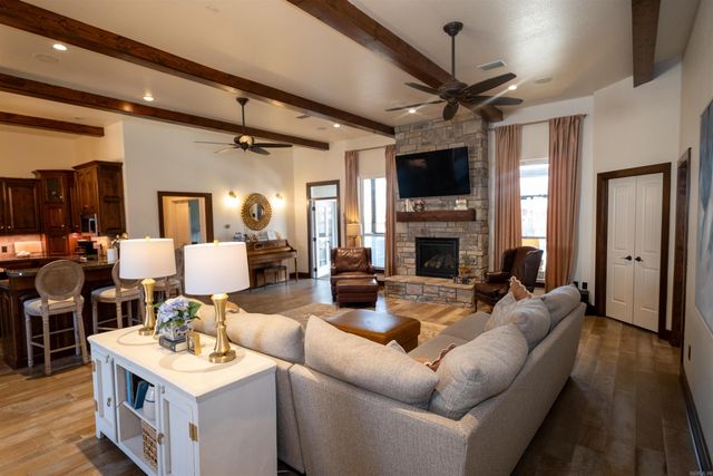 1030 Applewood Drive, Conway, AR 72034