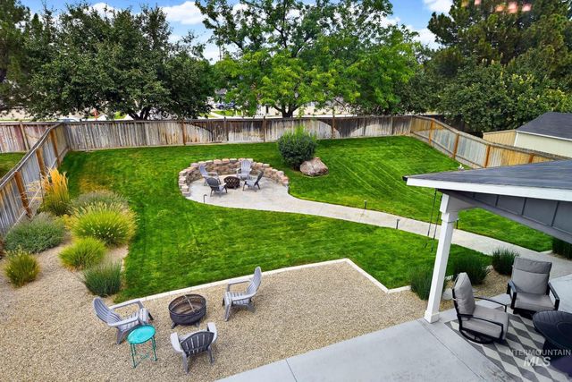 842 W Hackamore Ave, Nampa, ID 83686
