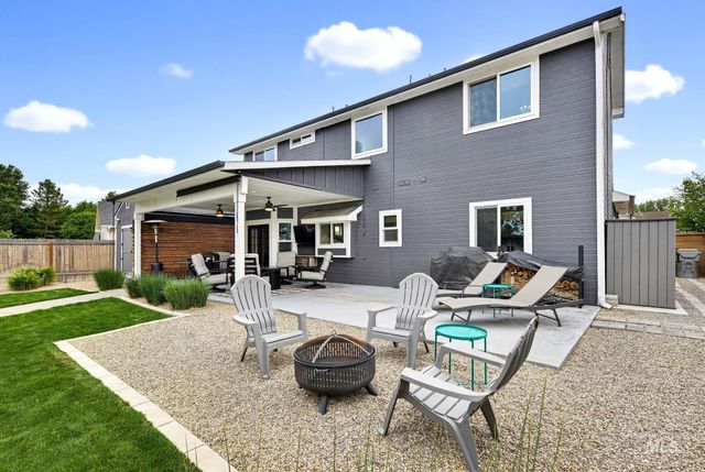 842 W Hackamore Ave, Nampa, ID 83686