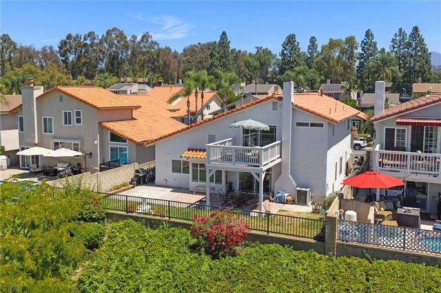 26152 Sally, Lake Forest, CA 92630
