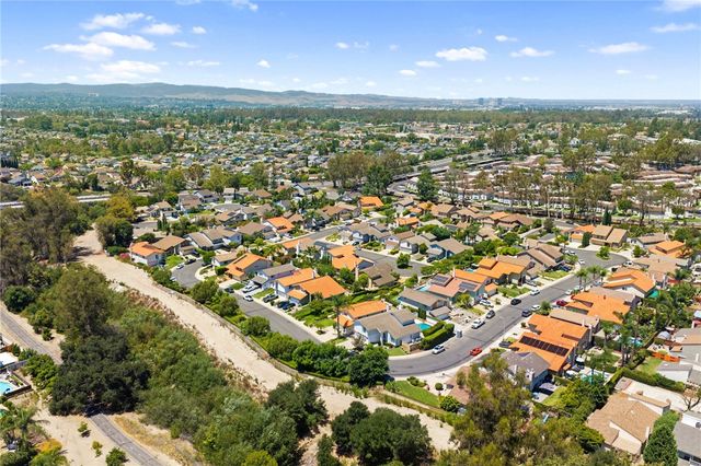 26152 Sally, Lake Forest, CA 92630