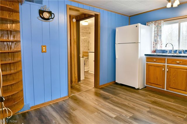 878 Ridge Road, Vienna, OH 44473