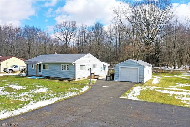 878 Ridge Road, Vienna, OH 44473