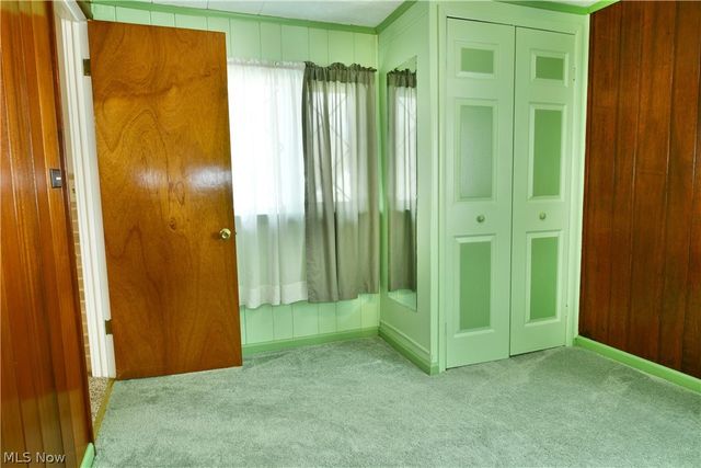 878 Ridge Road, Vienna, OH 44473