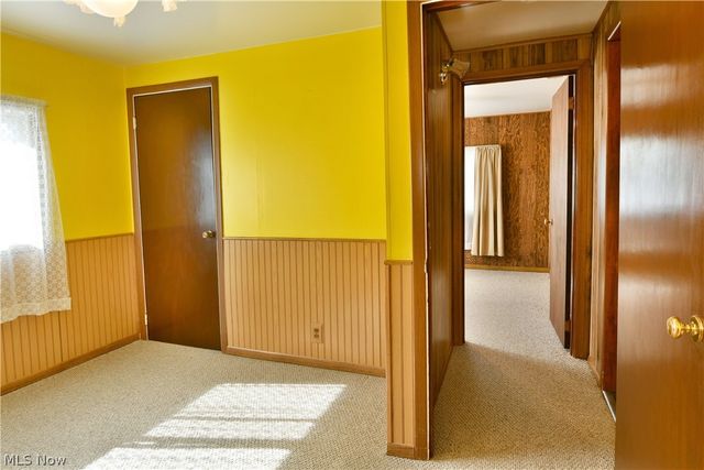 878 Ridge Road, Vienna, OH 44473