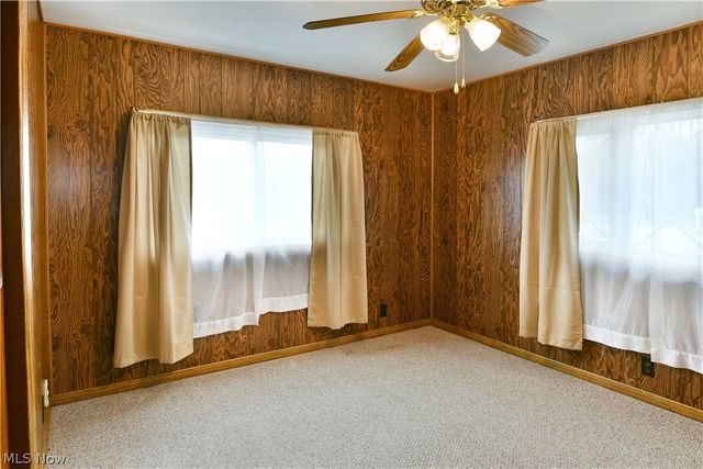 878 Ridge Road, Vienna, OH 44473