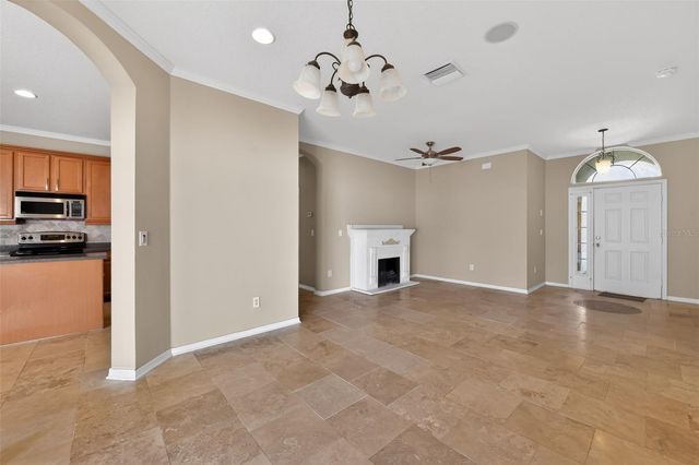 1833 MIRA LAGO CIRCLE, Ruskin, FL 33570