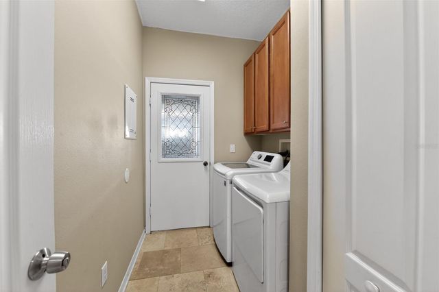 1833 MIRA LAGO CIRCLE, Ruskin, FL 33570