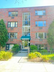 70 Jamaicaway 10, Boston, MA 02130