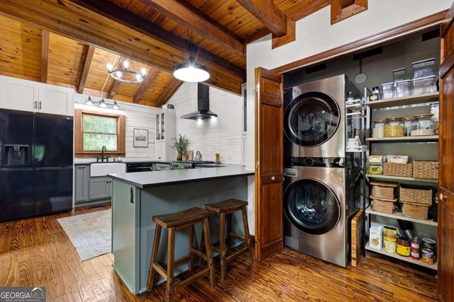 621 Spring Bluff Court SW, Marietta, GA 30064