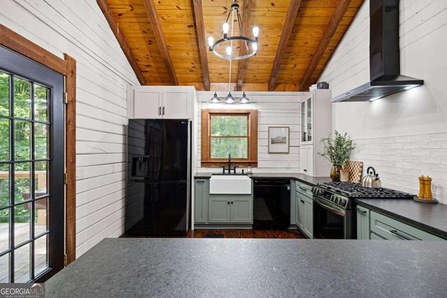 621 Spring Bluff Court SW, Marietta, GA 30064