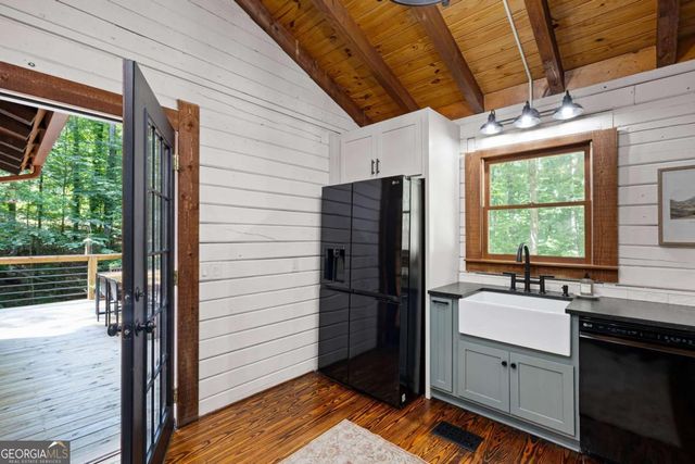 621 Spring Bluff Court SW, Marietta, GA 30064