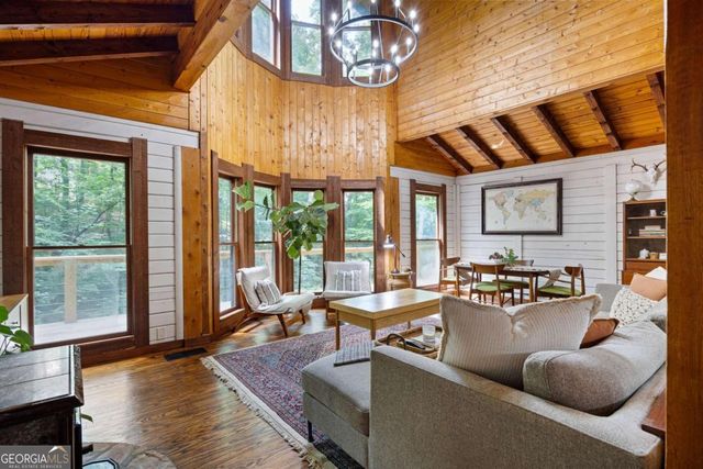 621 Spring Bluff Court SW, Marietta, GA 30064