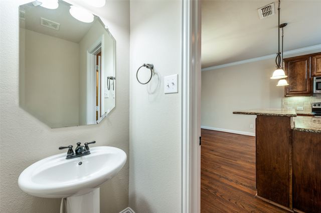 2500 Rockbrook C103, Lewisville, TX 75067