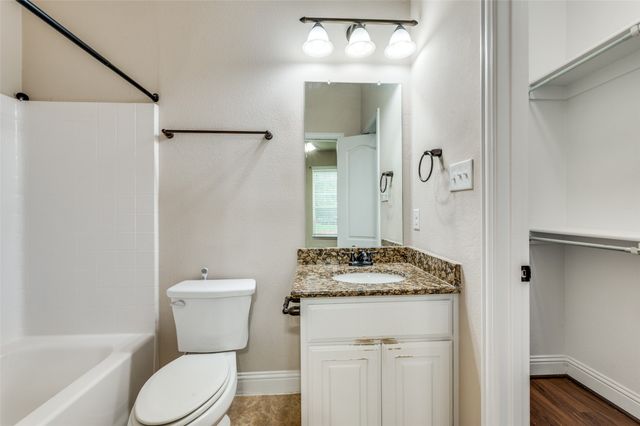 2500 Rockbrook C103, Lewisville, TX 75067